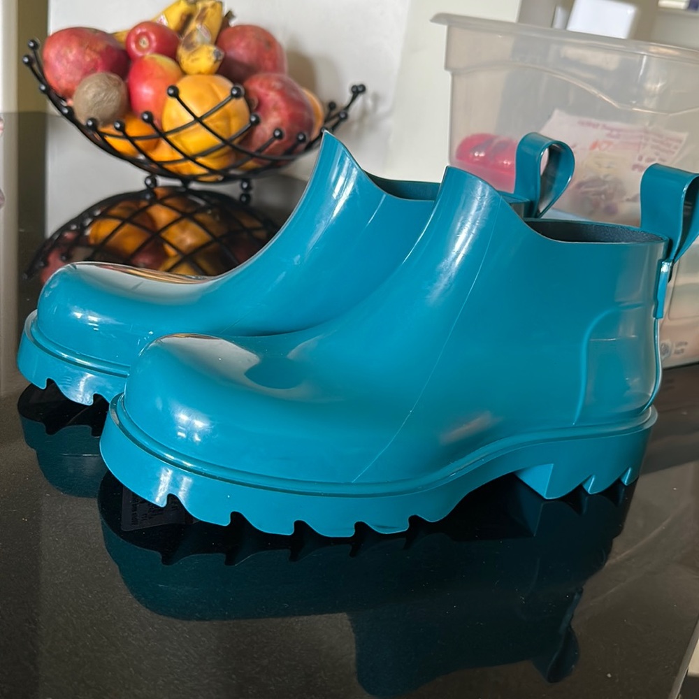 Bottega Veneta Blaster Boots- Rain Boots- new with tags size 8 US/ 41 E